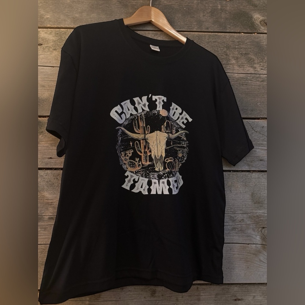 Can't Be Tamed Black T-Shirt - Picture 5 of 10